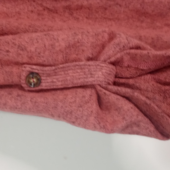 🍂 SJS. Crowl neck Sweater Knit with Button Sleeve & asymmetrical hem Size 1X - Picture 3 of 8